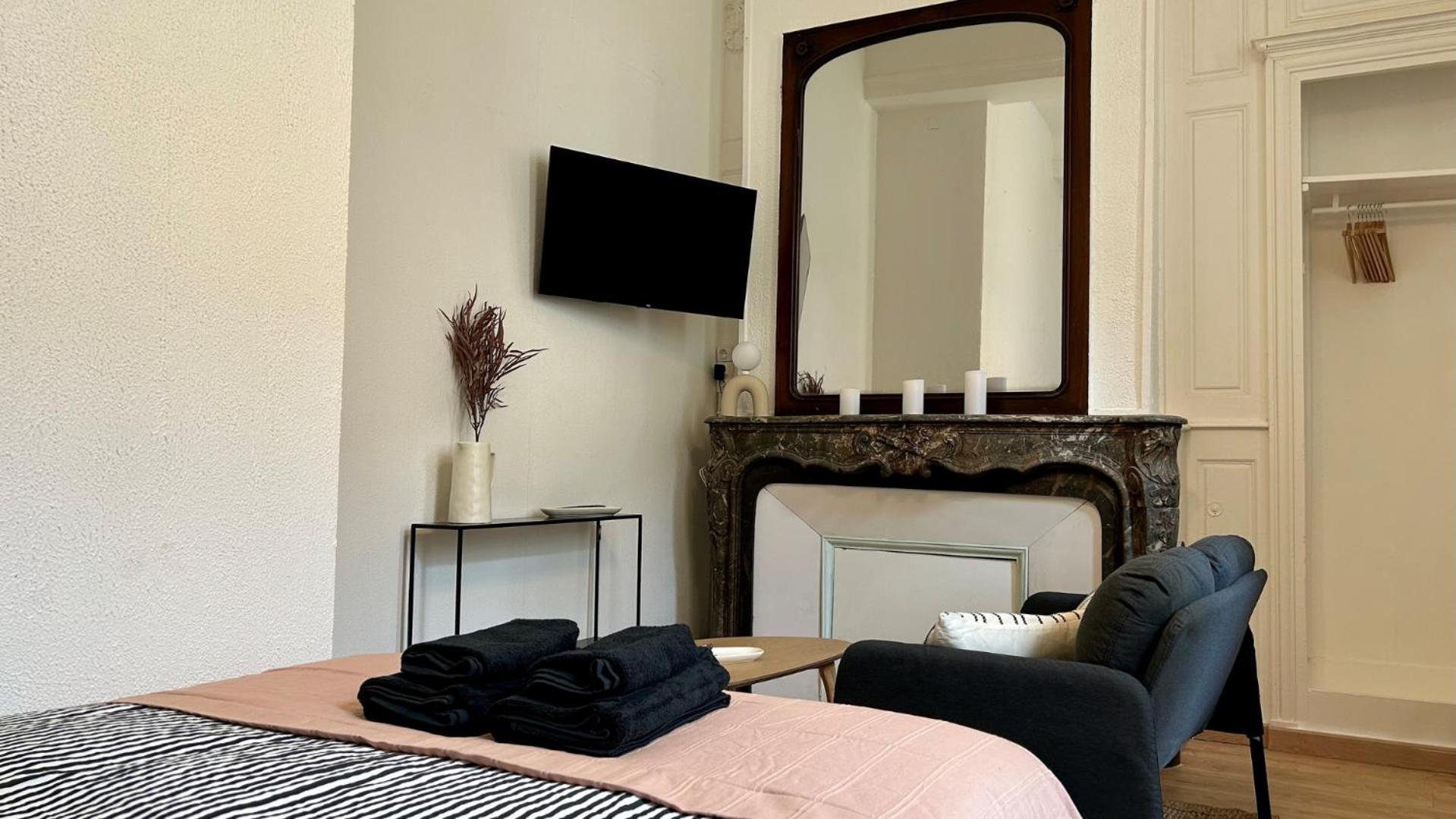 Le Mary Apartment Autun Ngoại thất bức ảnh